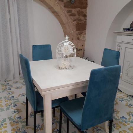 Casa Vacanze Vico Verona 7 오리아 외부 사진
